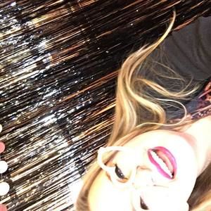 Meet your Posher, Celina